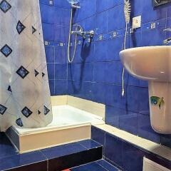 Гостиница Vereschaginskiy Guest House в Сочи отзывы, цены и фото номеров - забронировать гостиницу Vereschaginskiy Guest House онлайн ванная