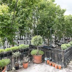 Апартаменты Huge, Regal 2BR Apartment Right next to Harrods! Лондон фото 2