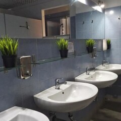 Отель Queen Hostel Италия, Милан - 1 отзыв об отеле, цены и фото номеров - забронировать отель Queen Hostel онлайн
