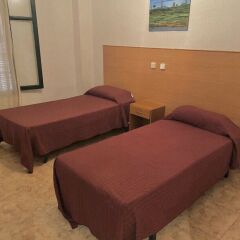 Отель Pensión Santa Fe Испания, Фуэнхирола - отзывы, цены и фото номеров - забронировать отель Pensión Santa Fe онлайн