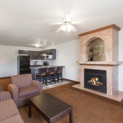 Super 8 by Wyndham Vermilion AB in Vermilion, Canada from 97$, photos, reviews - zenhotels.com guestroom photo 5