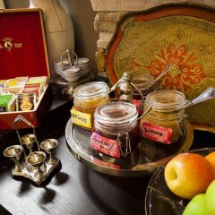 Отель t Stadhuys Grote Markt Бельгия, Антверпен - отзывы, цены и фото номеров - забронировать отель t Stadhuys Grote Markt онлайн гостиничный бар