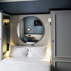 Lenox Montparnasse Hotel сейф в номере