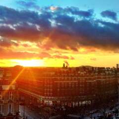 Апартаменты 1 Bedroom Apartment With Amazing Views in Paris балкон