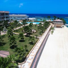 Отель The Marina Village 2 & 3 Bedroom Condo's Ямайка, Монастырь - отзывы, цены и фото номеров - забронировать отель The Marina Village 2 & 3 Bedroom Condo's онлайн пляж
