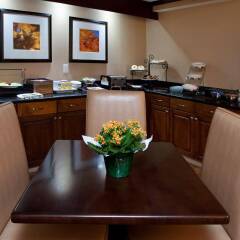 Отель Crowne Plaza Cleveland South-Independence питание фото 3