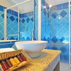 Отель Arbatax Park Resort Borgo Cala Moresca ванная