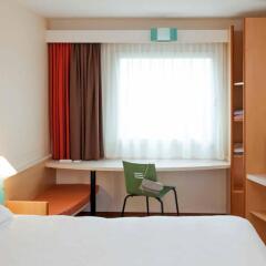 Отель ibis Hotel Köln Centrum Германия, Кёльн - отзывы, цены и фото номеров - забронировать отель ibis Hotel Köln Centrum онлайн комната для гостей фото 5