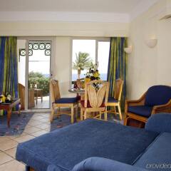 Отель Coral Beach Resort Tiran комната для гостей фото 2