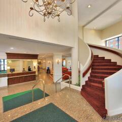 Отель Holiday Inn Washington-Central/White House США, Вашингтон - отзывы, цены и фото номеров - забронировать отель Holiday Inn Washington-Central/White House онлайн бассейн фото 2