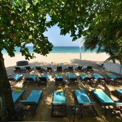 Отель Andaman White Beach Resort Таиланд, пляж Банг-Тао - 3 отзыва об отеле, цены и фото номеров - забронировать отель Andaman White Beach Resort онлайн бассейн фото 3