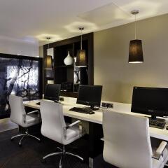 DoubleTree by Hilton London - Ealing Hotel интерьер отеля