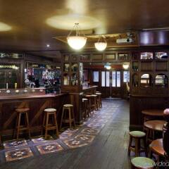 Отель Holiday Inn London-Bloomsbury гостиничный бар