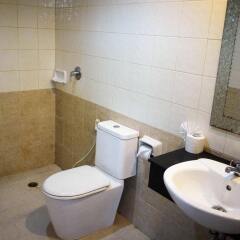 Отель Holiday Home Patong ванная
