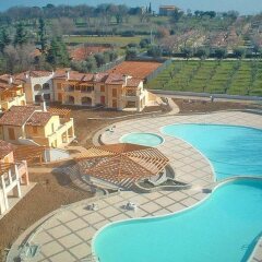 Отель Manerba Del Garda Resort Монига-дель-Гарда с домашними животными