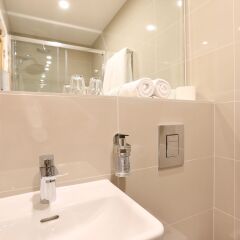 Отель Park Avenue J Hotel London Hyde Park Великобритания, Лондон - отзывы, цены и фото номеров - забронировать отель Park Avenue J Hotel London Hyde Park онлайн ванная фото 2
