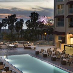 Отель Loews Santa Monica Санта-Моника бассейн фото 3