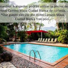 Hotel Camino Maya бассейн