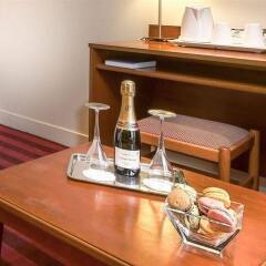 Europe Hotel Paris Eiffel в номере