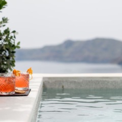 Отель Echoes Luxury Suites by Canvas - Adults Only Греция, Остров Санторини - отзывы, цены и фото номеров - забронировать отель Echoes Luxury Suites by Canvas - Adults Only онлайн приотельная территория