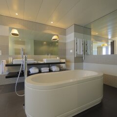 Отель Radisson Blu Hotel Zurich Airport Швейцария, Цюрих - 1 отзыв об отеле, цены и фото номеров - забронировать отель Radisson Blu Hotel Zurich Airport онлайн спа фото 2