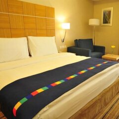Park Inn by Radisson Muscat in Muscat, Oman from 72$, photos, reviews - zenhotels.com guestroom photo 2