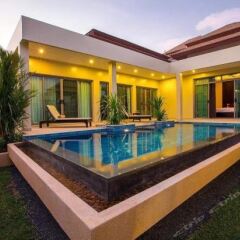 Отель Nai Harn Pool Villa - Villa Bond бассейн