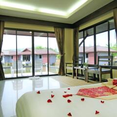 Отель The Villa Laemhin Lagoon Resort балкон