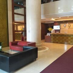 Yingshang Dragon Pearl Hotel интерьер отеля