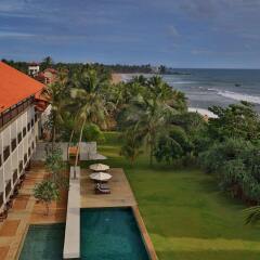 Отель Temple Tree Resort & Spa пляж