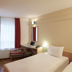 Отель ibis Düsseldorf Hauptbahnhof комната для гостей фото 4