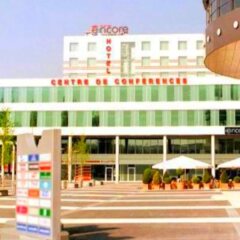 Отель Ramada Encore Geneva Швейцария, Ланси - 1 отзыв об отеле, цены и фото номеров - забронировать отель Ramada Encore Geneva онлайн городской автобус