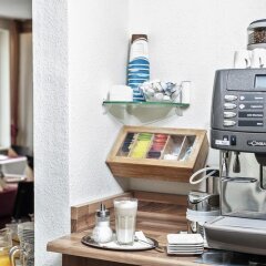 Отель Lorenz Hotel Zentral Германия, Нюрнберг - отзывы, цены и фото номеров - забронировать отель Lorenz Hotel Zentral онлайн питание фото 2