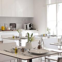Отель THE 8 Boutique B&B питание