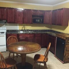 Отель Dragon Inn & Suites в номере фото 2