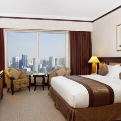 Отель Hilton Sharjah ОАЭ, Шарджа - 10 отзывов об отеле, цены и фото номеров - забронировать отель Hilton Sharjah онлайн комната для гостей фото 5