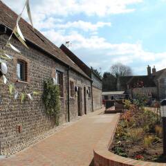 Отель YHA South Downs парковка