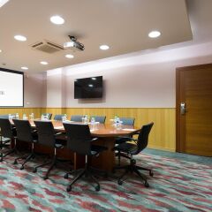 Гостиница DoubleTree by Hilton Novosibirsk в Новосибирске - забронировать гостиницу DoubleTree by Hilton Novosibirsk, цены и фото номеров Новосибирск развлечения
