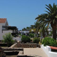 Отель Lovely Bungalows фото 6