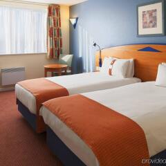Отель Holiday Inn Express Liverpool-Knowsley M57, Jct.4, an IHG Hotel Великобритания, Ливерпуль - отзывы, цены и фото номеров - забронировать отель Holiday Inn Express Liverpool-Knowsley M57, Jct.4, an IHG Hotel онлайн комната для гостей фото 2