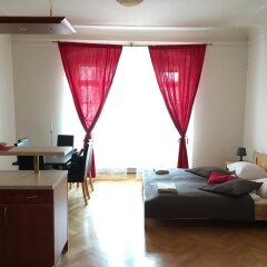 Апартаменты Charles Bridge Apartments комната для гостей фото 3
