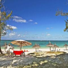 Отель Emeraude Beach Attitude пляж