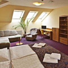 Отель A Plus Hotel and Hostel Чехия, Прага - отзывы, цены и фото номеров - забронировать отель A Plus Hotel and Hostel онлайн спа