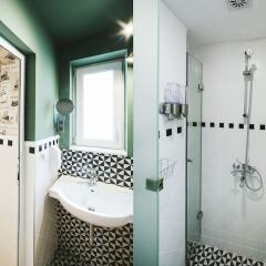 Отель 5 Vintage Guest House ванная