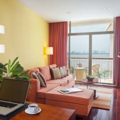 Отель Somerset West Lake Hanoi комната для гостей