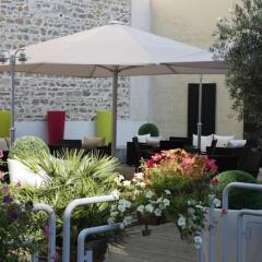 Отель Hôtel Charlemagne Франция, Лион - 1 отзыв об отеле, цены и фото номеров - забронировать отель Hôtel Charlemagne онлайн балкон