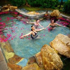 Shampoola Hotspring Hotel бассейн