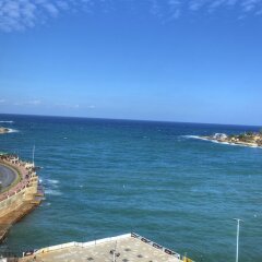 St. Julian's Bay Hotel пляж фото 2