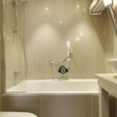 Отель Grand Royale London Hyde Park ванная фото 2