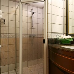 Отель Orchard Parksuites ванная